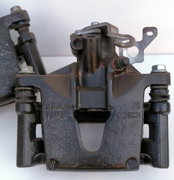 Задній супорт 1144079 і 1144076